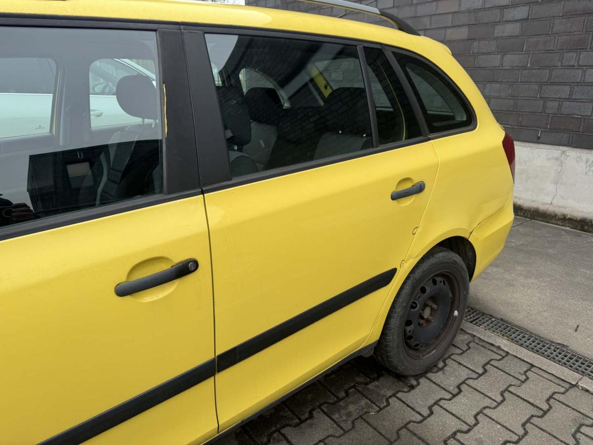 Skoda Fabia 2 original T&uuml;r hinten links LF1F Gelb Kombi Rohbau Bj.2009